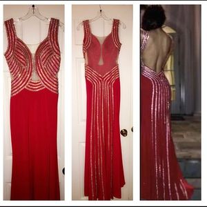 Beautiful Red prom dress